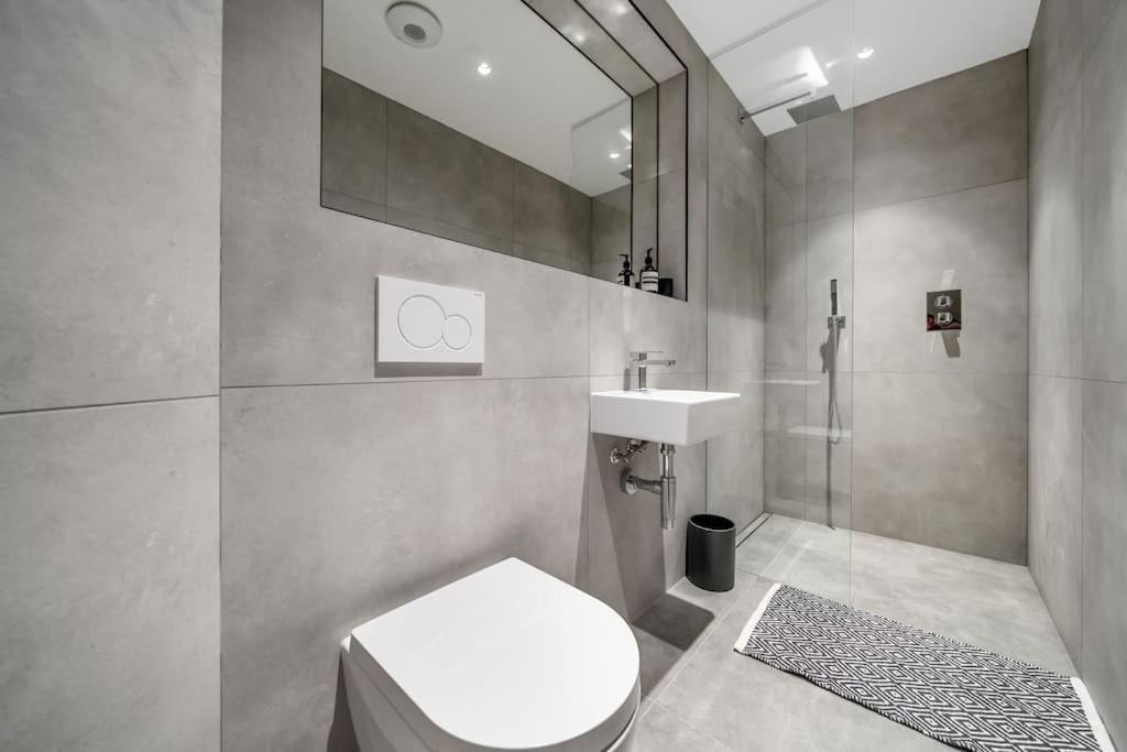Trendy 2 Bedroom 2 Bathroom Apartment Minutes From Seafront In St Leonard'S Hastings St Leonards-on-Sea Exterior foto